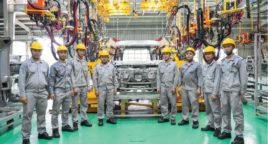 THACO Truck succeeds in building welding lines for new-generation THACO Frontier trucks