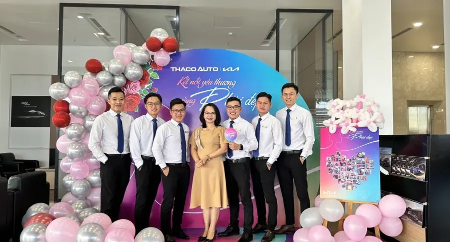 THACO AUTO Vĩnh Long tôn vinh và tri ân “một nửa thế giới”