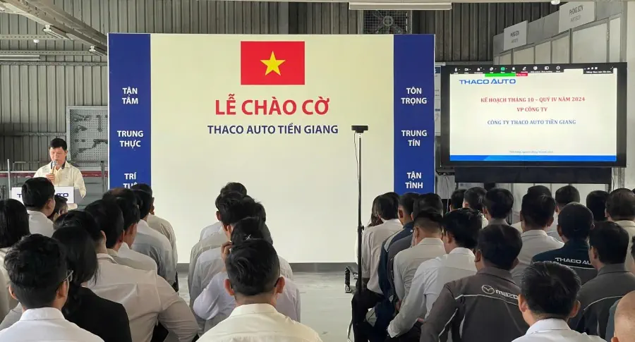 Lễ chào cờ tháng 10: THACO AUTO Tiền Giang sẵn sàng bứt phá trong Quý IV/2024