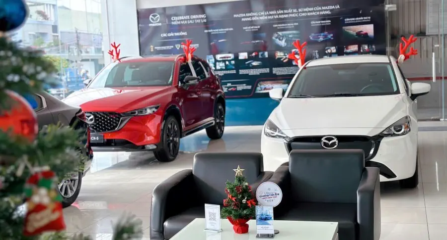THACO AUTO Tiền Giang "khoác áo mới" chào đón Giáng sinh 2024