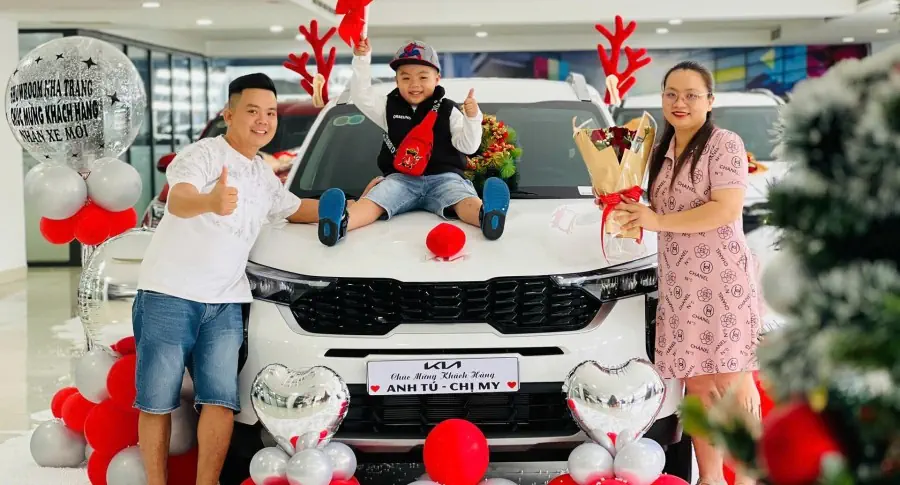 THACO AUTO Khánh Hòa tổ chức bàn giao xe Giáng sinh 2024